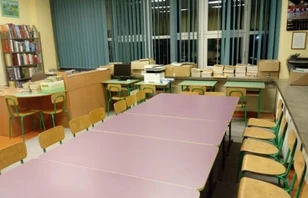 na zdjęciu widoczna jest biblioteka szkoły podstawowej nr 2