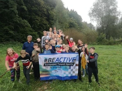 Uczniowie podczas rajdu - Pogórze Strzyżowskie