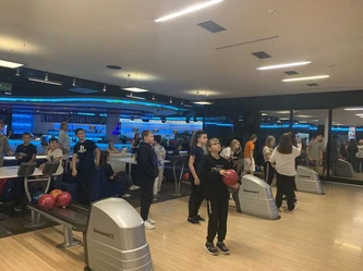 klasy 8 i 6 w kręgielni